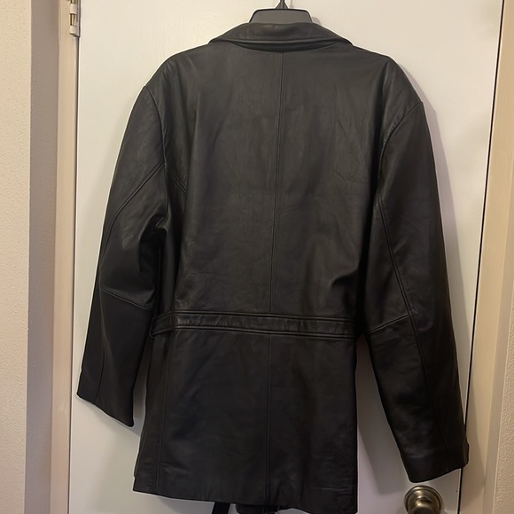 Outbrook Women’s Leather Vintage Jacket with tie belt. - Picture 5 of 6